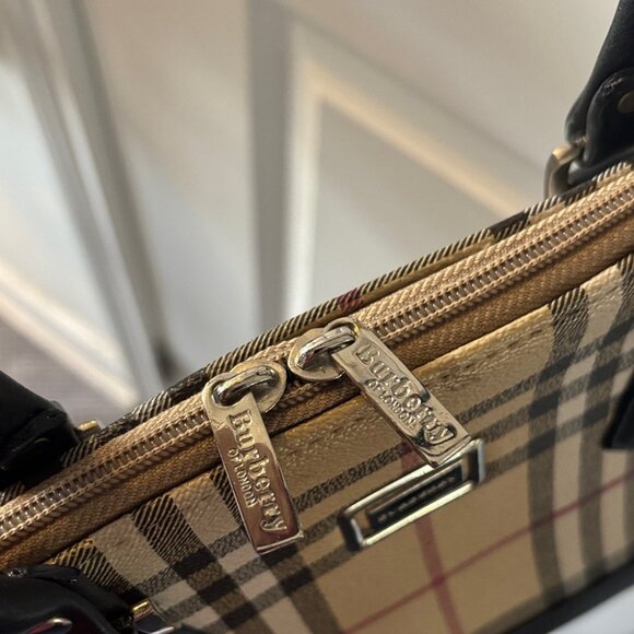 Burberry Checkered Shoulder Bag - Picture 7 of 10